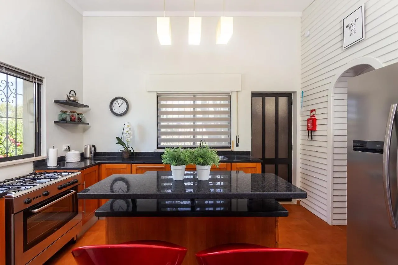 Privilege Casa Da Videira With Swimming Pool, Quelfes - Olhao 0*,