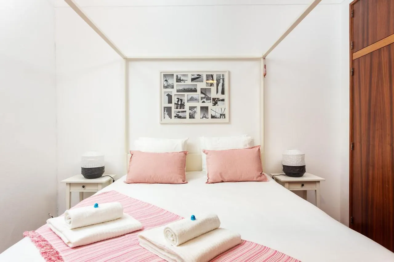 别墅 Privilege Casa Da Videira With Swimming Pool, Quelfes - 奥良
