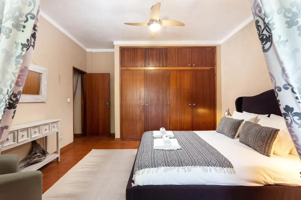 别墅 Privilege Casa Da Videira With Swimming Pool, Quelfes - 奥良